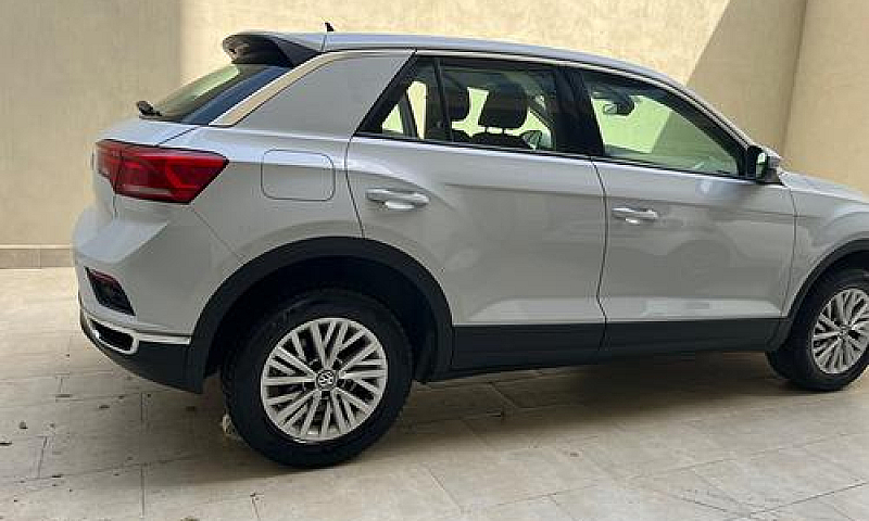 Volkswagen T-Roc 1.6...