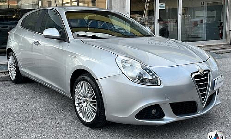 Alfa Romeo Giulietta...
