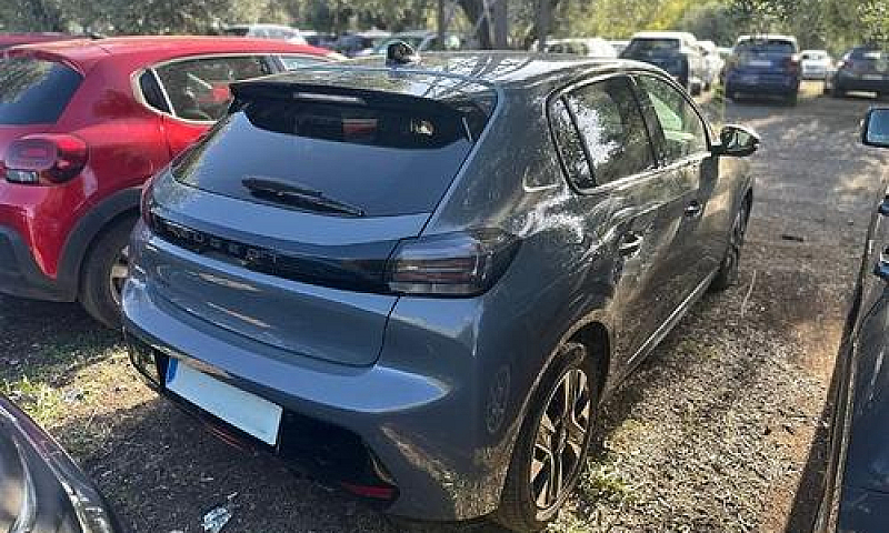Peugeot 208 Puretech...