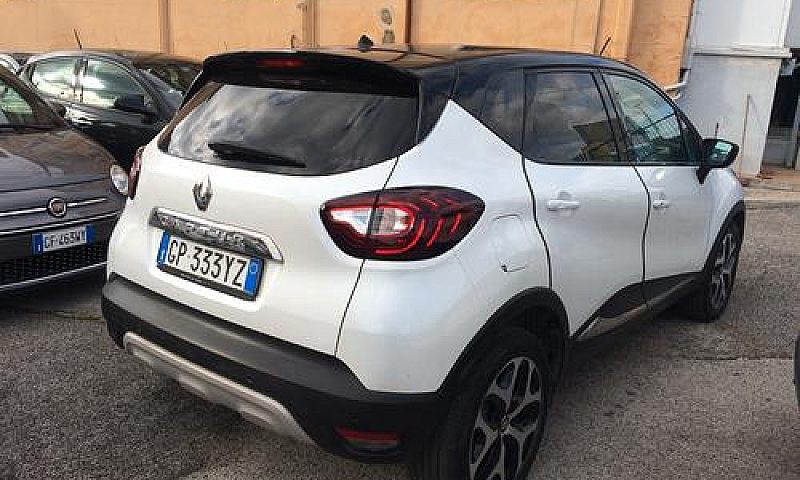 2019 Renault Captur ...
