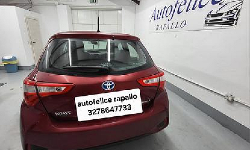 Toyota Yaris 1.5 Hyb...