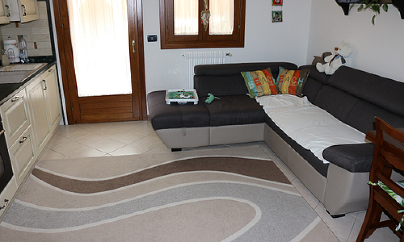 Apartamento In Un Co...