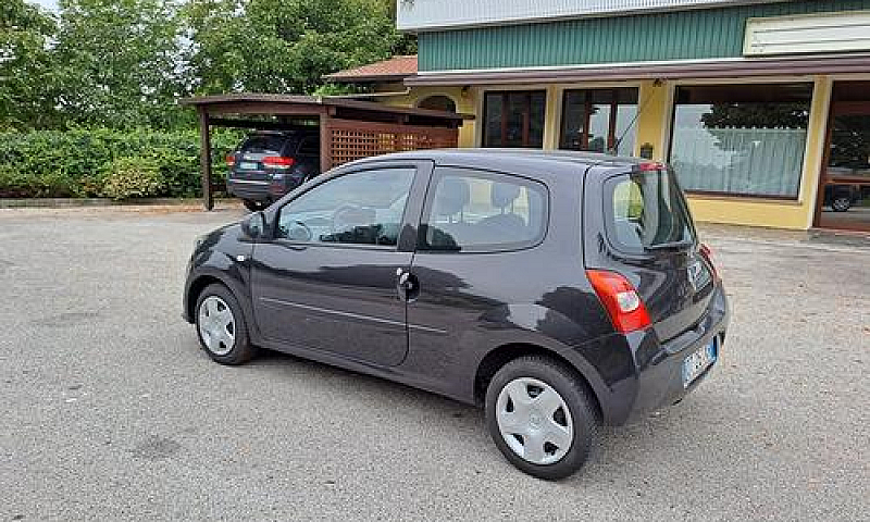 Renault Twingo 1.2 8...