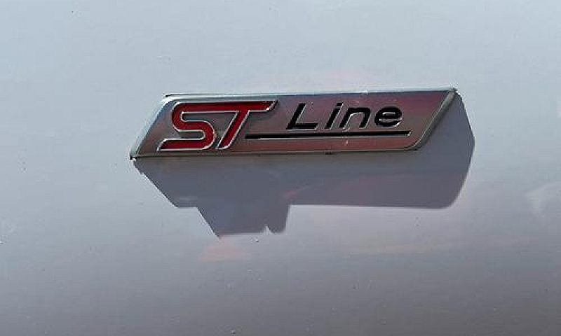 Ford Fiesta 1.1 St-L...