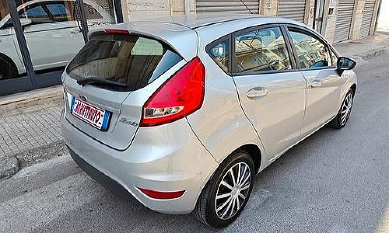 Ford Fiesta 1.4 Tdci...