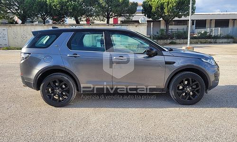 Land Rover Discovery...