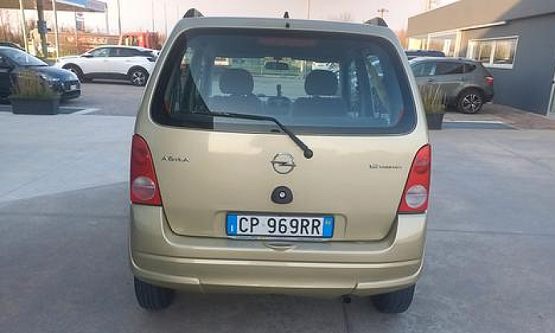 Opel Agila 1.2 Benzi...