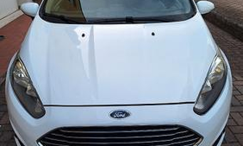 Ford Fiesta 6ª Serie...