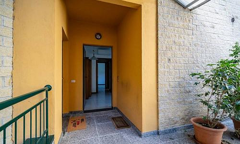 Appartamento Di 67 M...