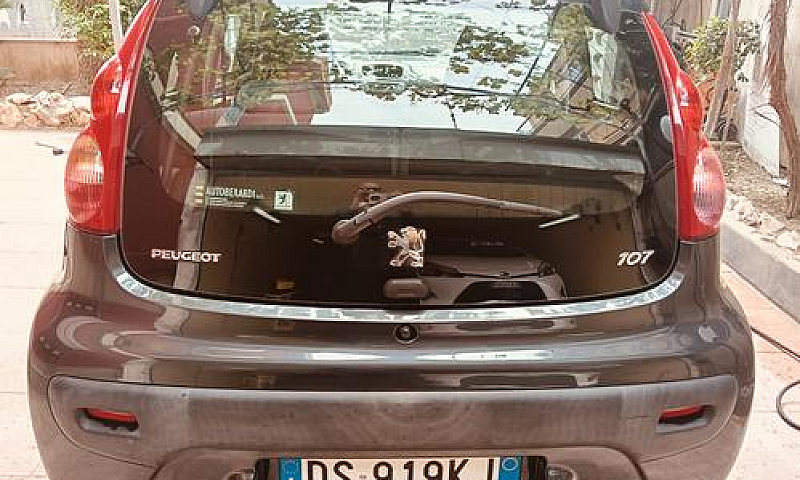 Peugeot 107 - 1.0 Pl...