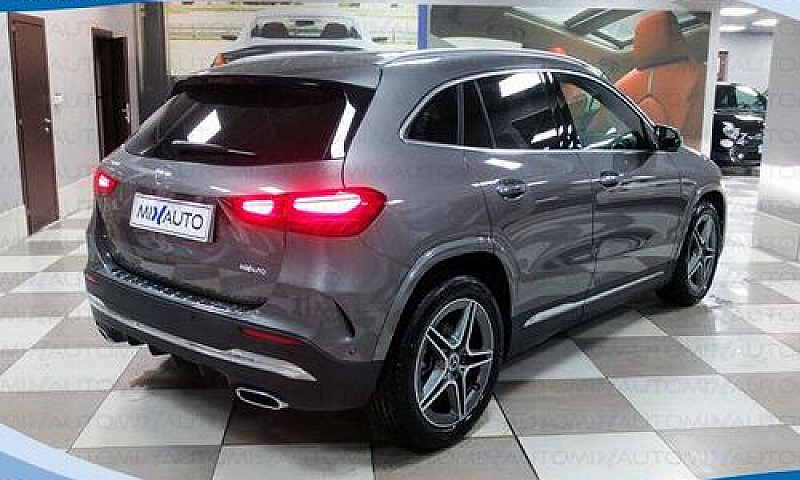 Mercedes-Benz Gla 20...