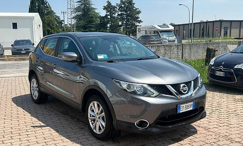 Nissan Qashqai 1.5 D...