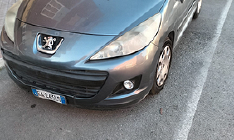 Peugeot 207...