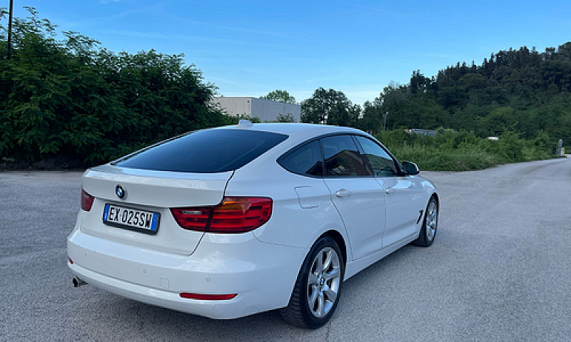 Bmw 318 Gt 2.0 Motor...
