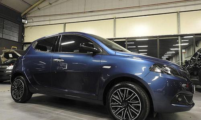 Lancia - Ypsilon - 1...