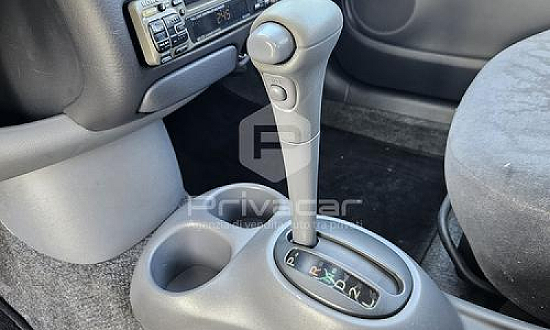 Toyota Yaris 1.3I 16...