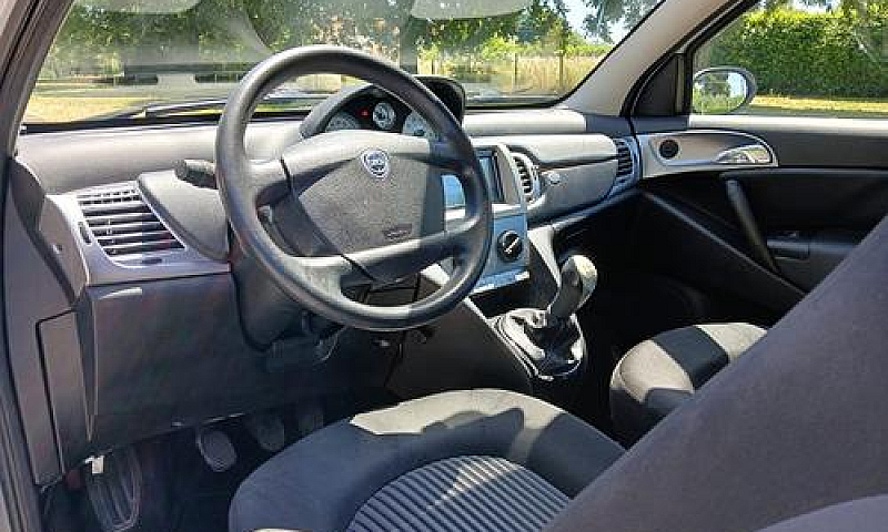 Lancia Ypsilon 1.3 M...