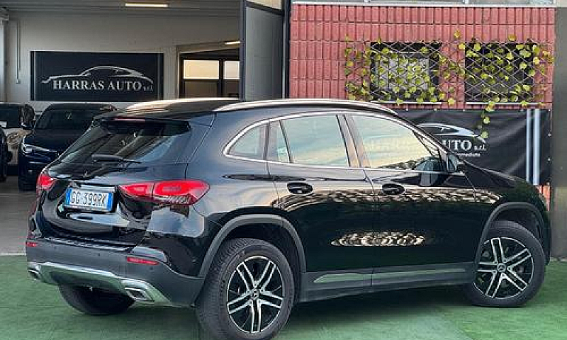 Mercedes-Benz Gla 22...
