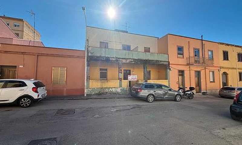 Casa Indipendente Su...