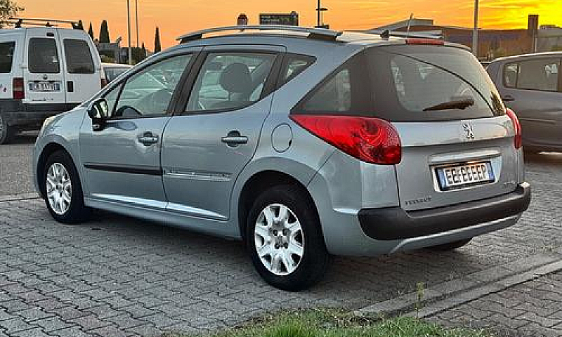 Peugeot 207 1.4 Vti ...