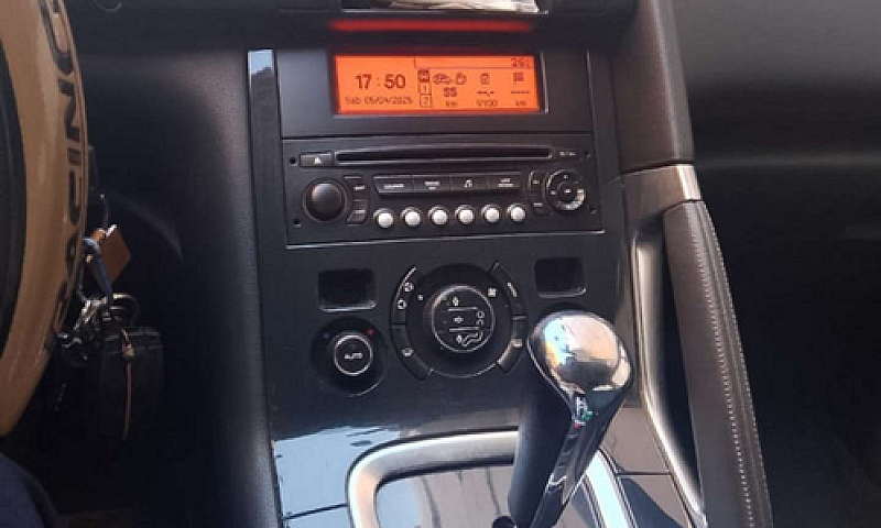 Peugeot 3008...