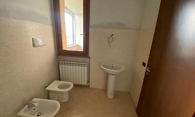 Bilocale A Rottofren...