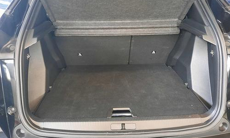 Peugeot 2008 Bluehdi...
