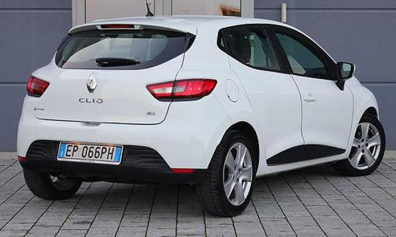 Renault Clio 1.5 Dci...