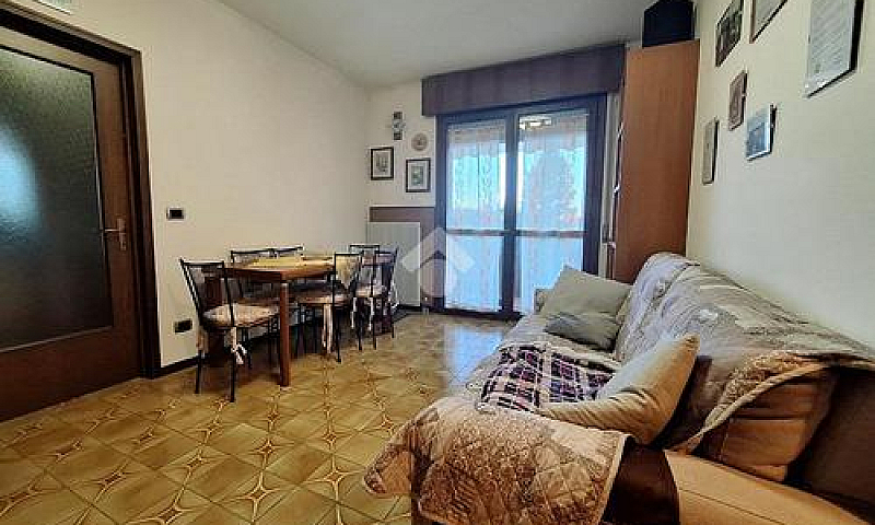 2 Locali A Coneglian...