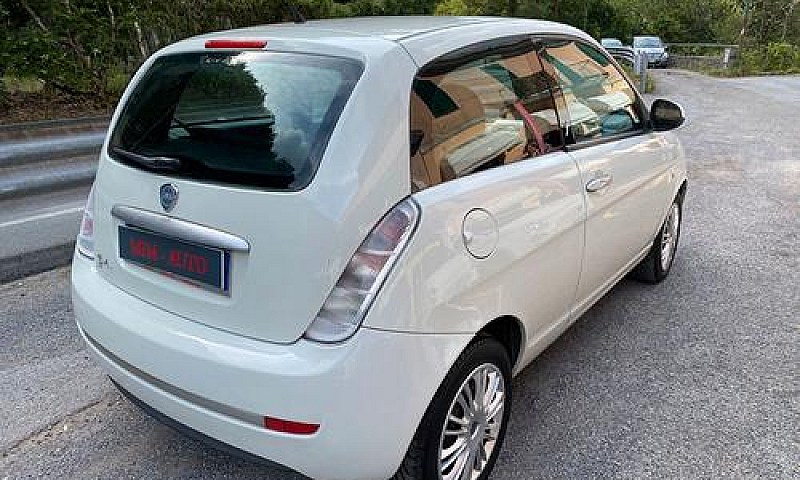 Lancia Ypsilon 1.2 P...