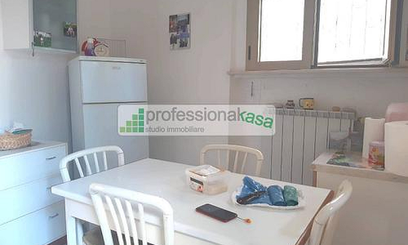 Appartamento Con Ing...