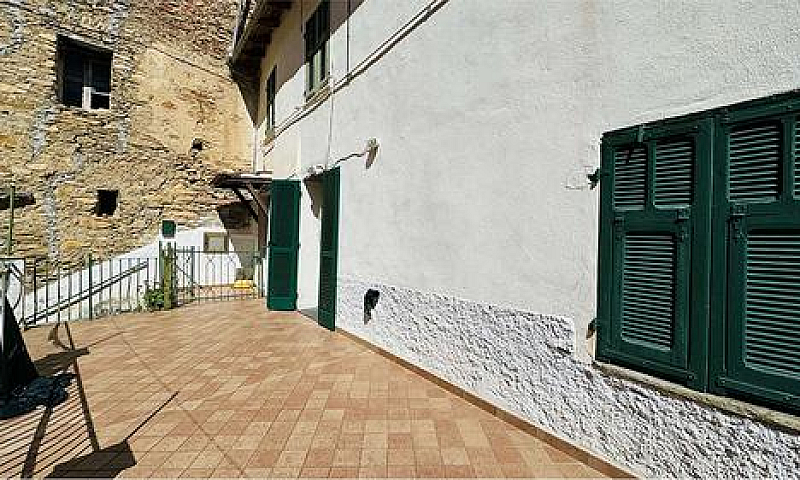 Appartamento Con Ter...