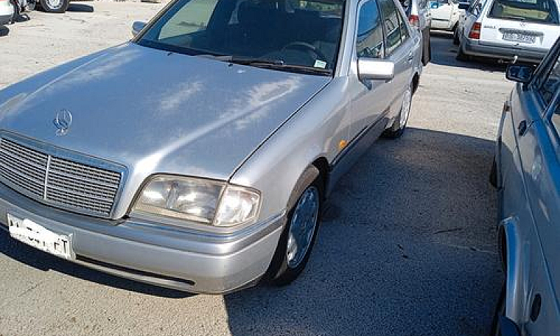 Mercedes-Benz C 200 ...