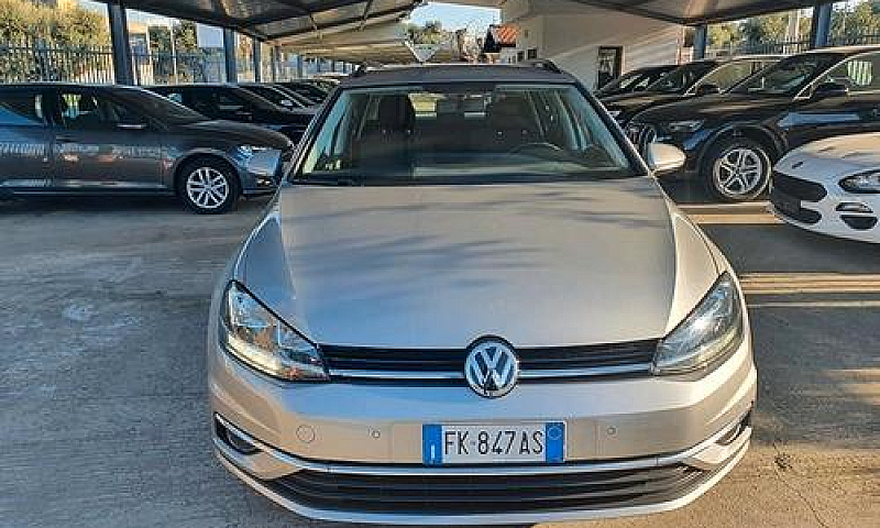 Volkswagen Golf Vari...