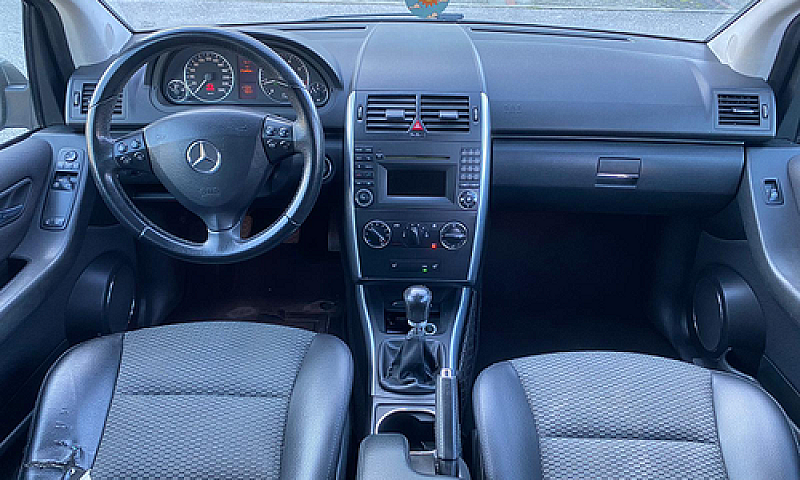 Mercedes A150...