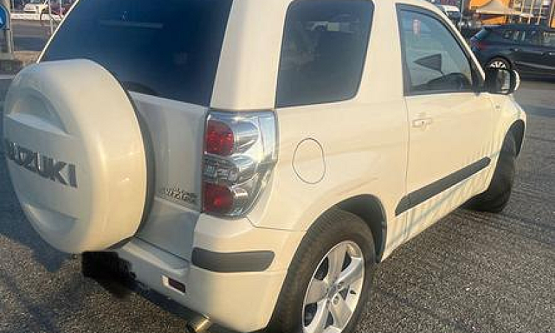 Suzuki Grand Vitara ...