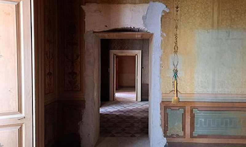 Palazzo - Taranto...