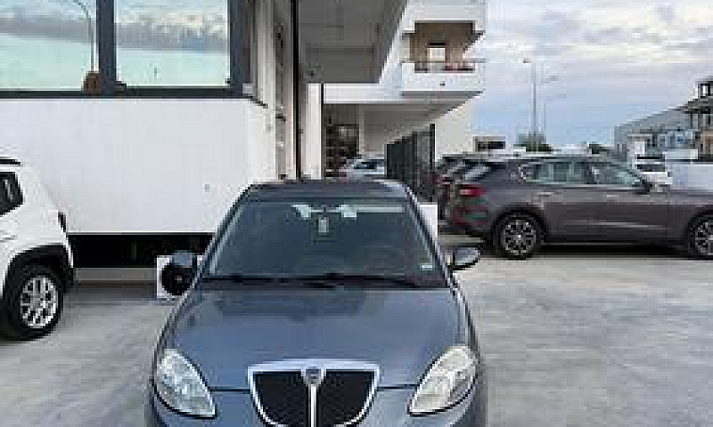 Lancia Ypsilon 1.2 O...