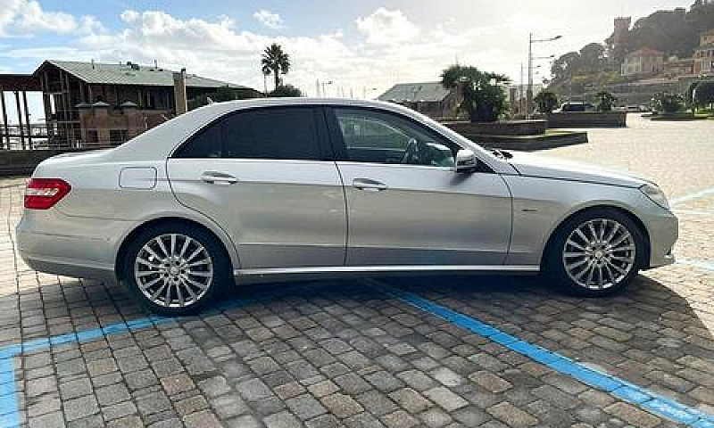 Mercedes-Benz E 220 ...