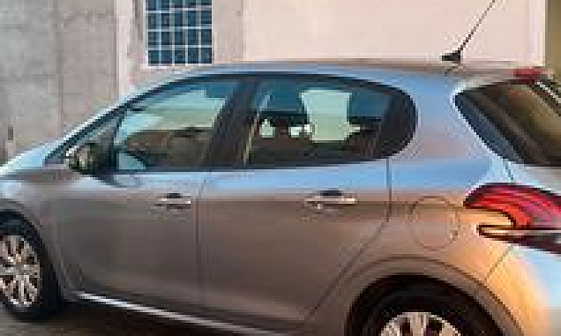 Peugeot 208 Puretech...