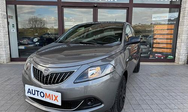 Lancia Ypsilon 1.0 F...