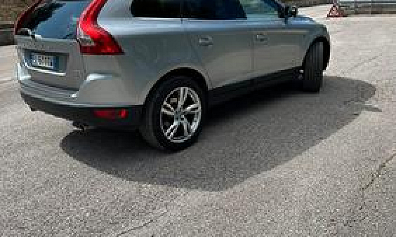 Volvo Xc60 Ocean Rac...