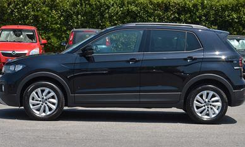 Volkswagen T-Cross 1...