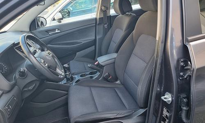 Hyundai Tucson 2.0 C...