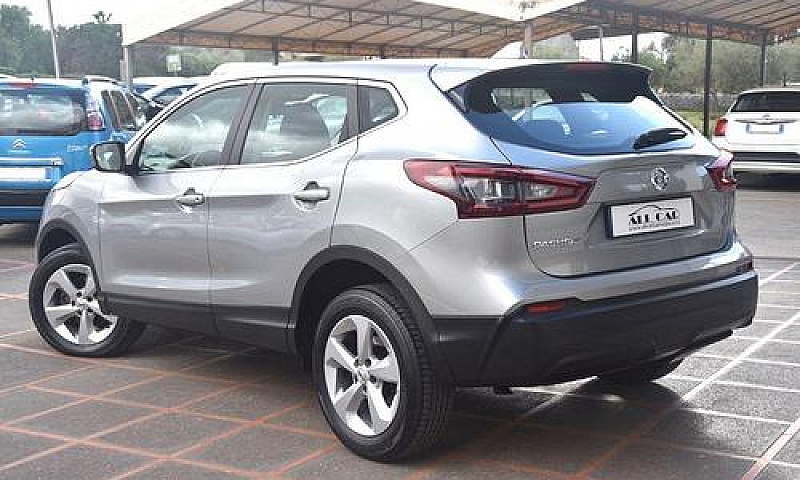 Nissan Qashqai 1.5 D...