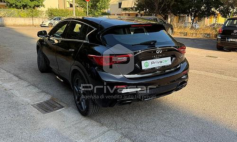 Infiniti Q30 1.5 Die...