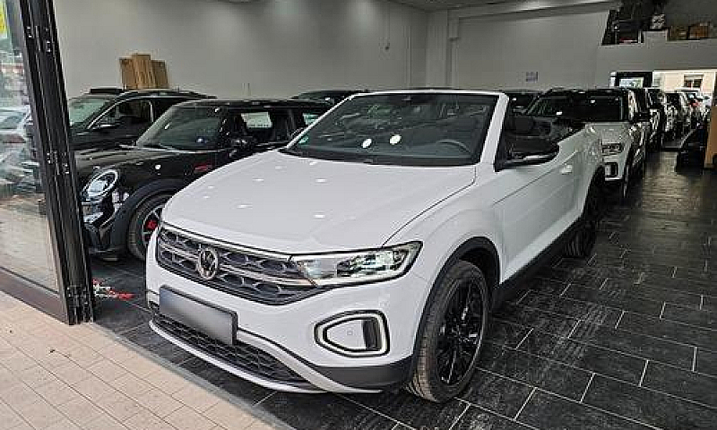 Volkswagen T-Roc Cab...