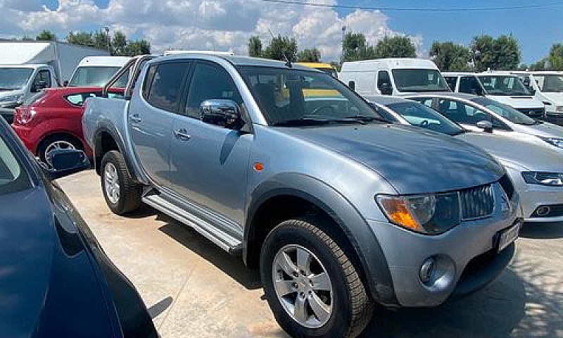 Mitsubishi L200 Dopp...