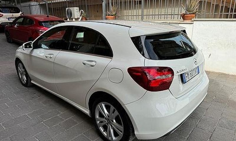 Mercedes A 200 D Aut...