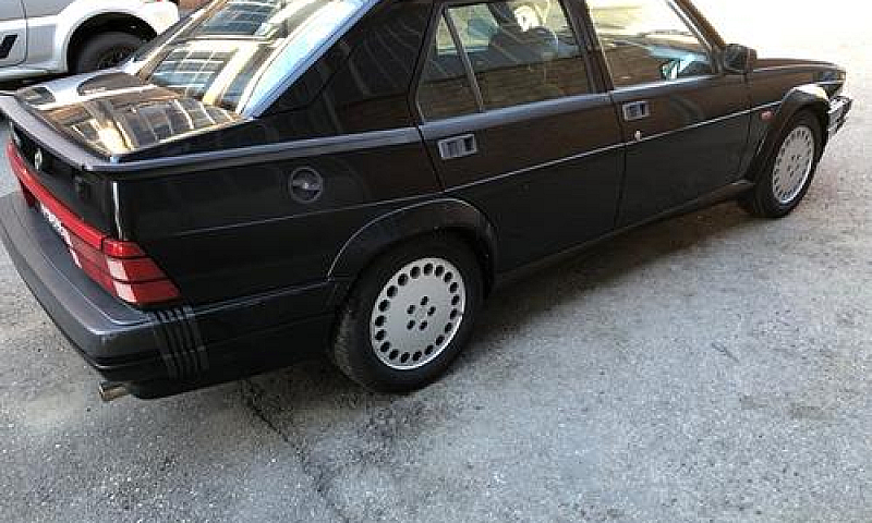 Alfa Romeo 75 3.0 V6...